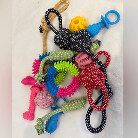 Fuzzy Soft Dog Toy Bag & FREE TOY - Picture 7 of 7